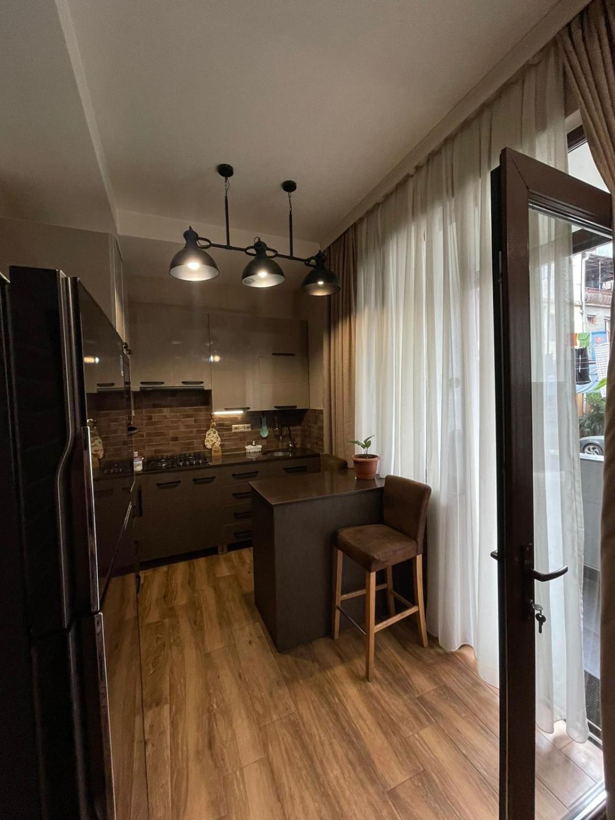 באטומי Apartment Anzi מראה חיצוני תמונה