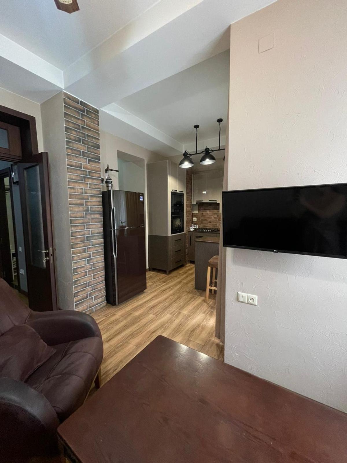 באטומי Apartment Anzi מראה חיצוני תמונה